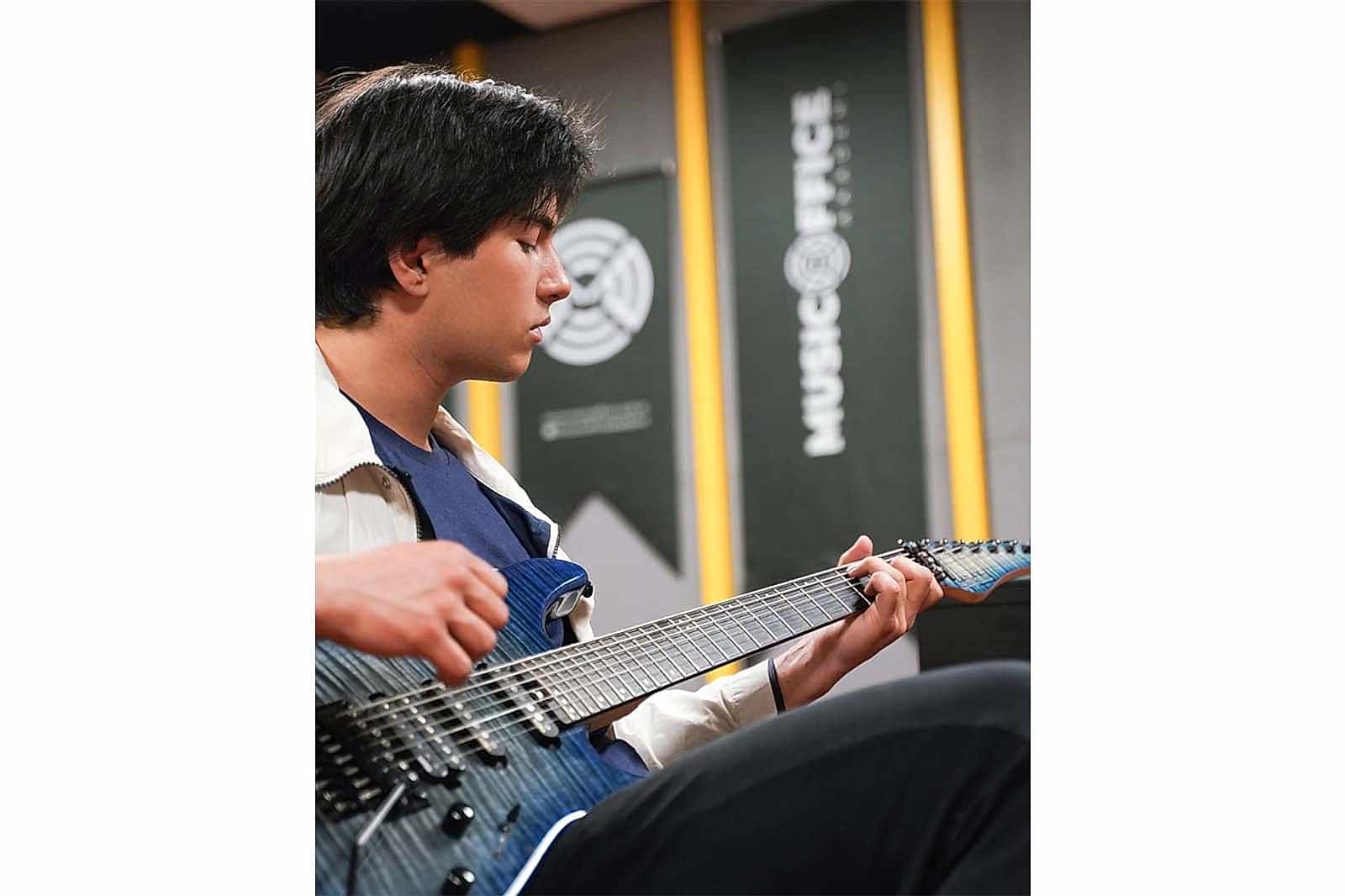 eskişehir musicoffice elektro gitar eğitimi görseli 2