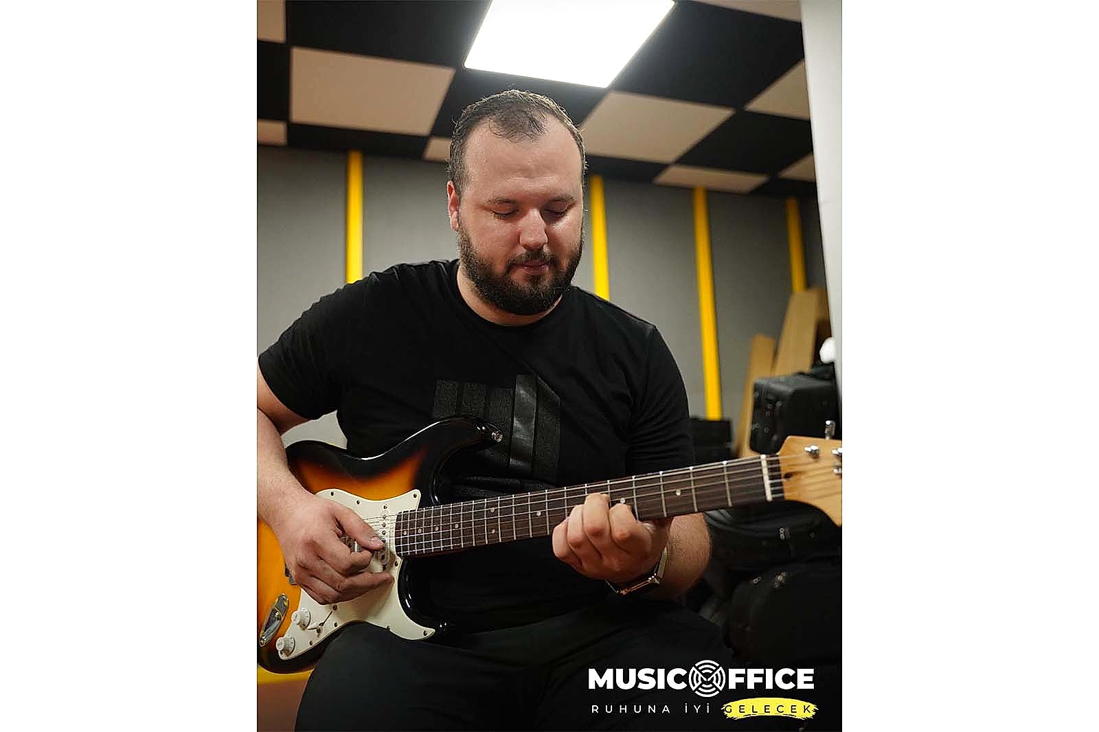 eskişehir musicoffice elektro gitar eğitimi görseli 7
